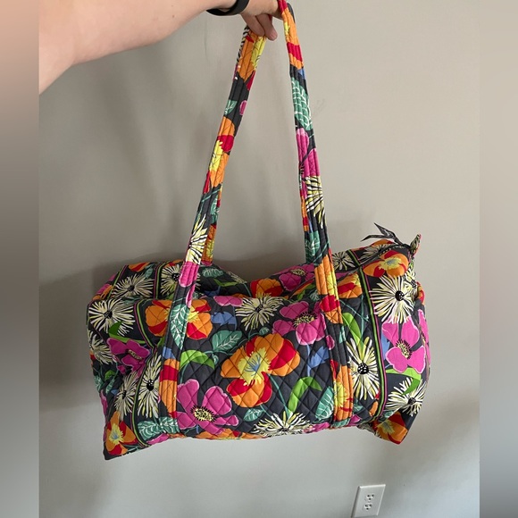 Vera Bradley large duffel bag in Jazzy Blooms - Picture 2 of 9